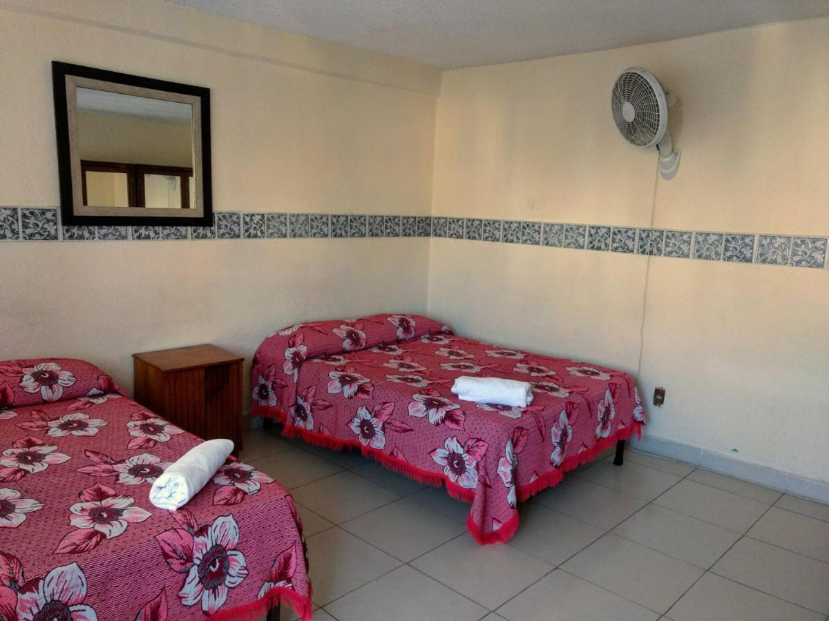 Hotel Plaza Aleman León Eksteriør bilde