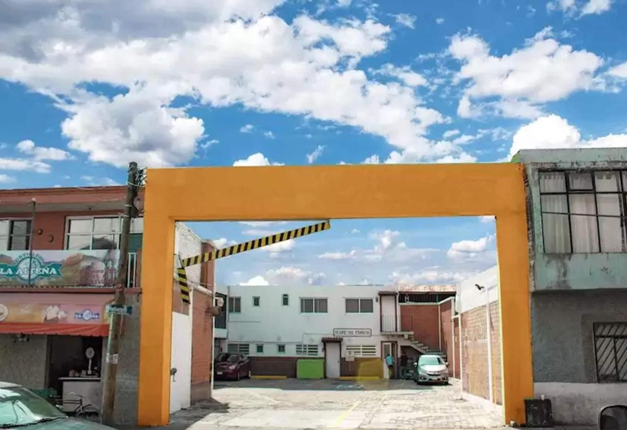 Hotel Plaza Aleman León Eksteriør bilde