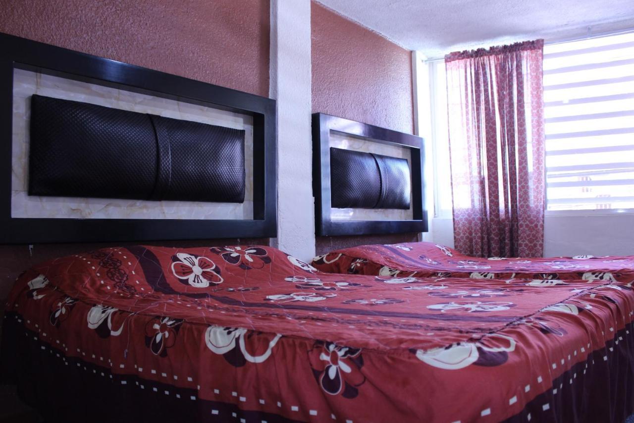 Hotel Plaza Aleman León Eksteriør bilde