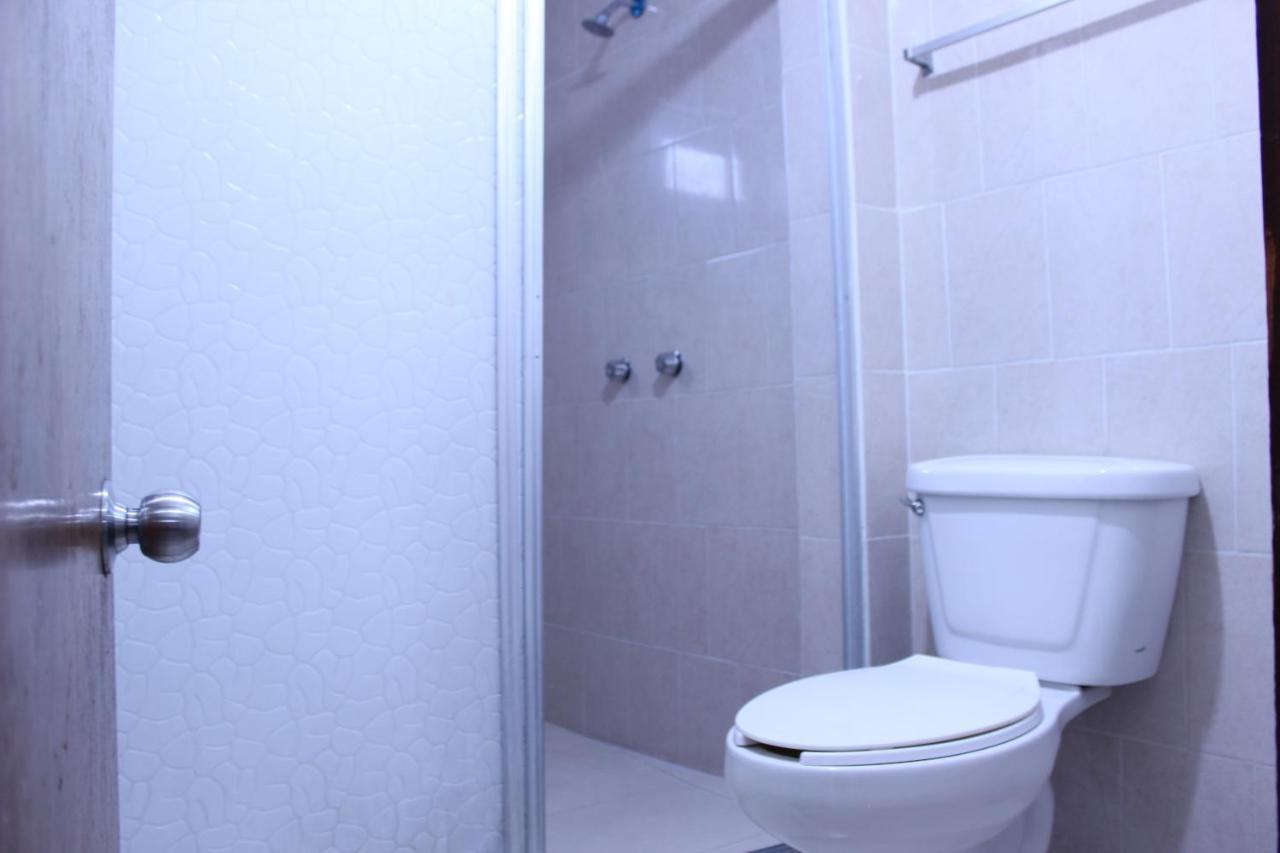 Hotel Plaza Aleman León Eksteriør bilde